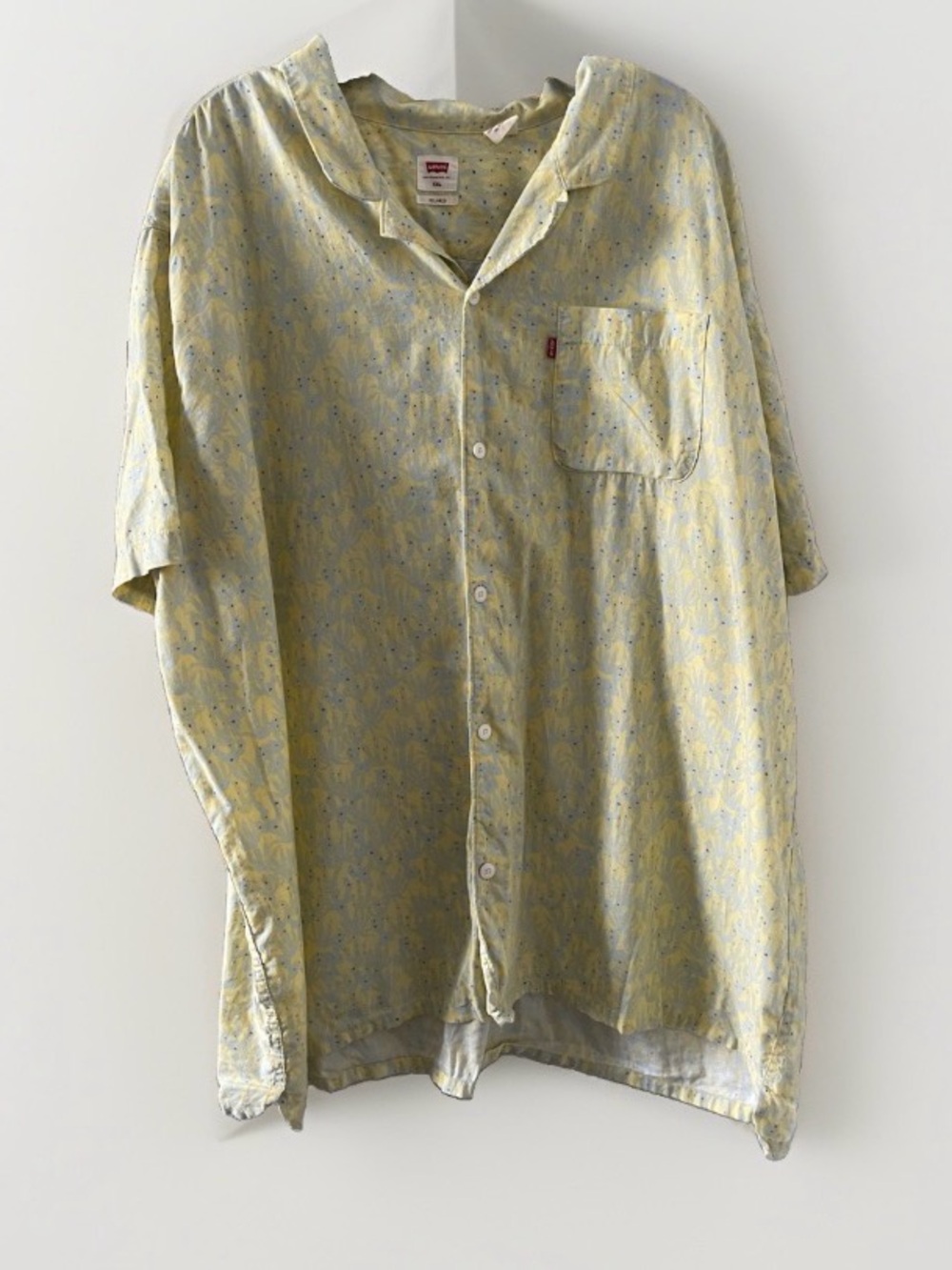 Levi's Floral Yellow relaxed Short-Sleeve Button-Down Shirt